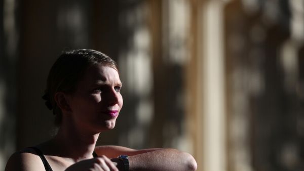 المحللة السابقة في الاستخبارات العسكرية الأمريكية تشيلسي مانينغ