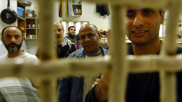 وجود 4 إصابات بفيروس كورونا في صفوف أسرى سجن "مجدو"