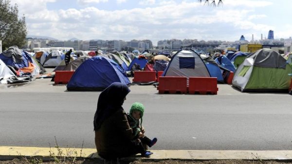 اليونان تواجه موجة جديدة من المهاجرين واللاجئين