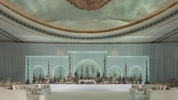 The luxurious weddings at The St. Regis Abu Dhabi define extravagance beyond imagination. The luxurious weddings at The St. Regis Abu Dhabi define extravagance beyond imagination.