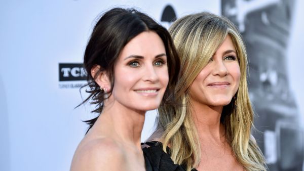 كورتني كوكس وجينيفر أنيستون