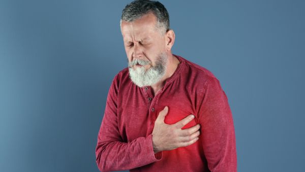 السبب الأكثر شيوعًا لارتفاع نسبة الكوليسترول هو نمط حياة غير صحي