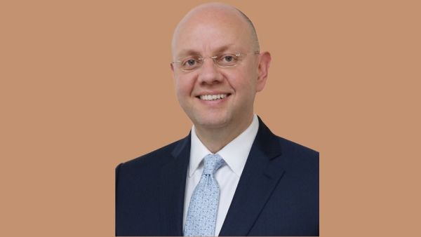Dr. Ammar Safar, Medical Director, Moorfields Eye Hospitals UAE. Moorfields Eye Hospital Dubai Introduces Virtual Consultations