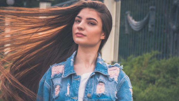 اصنعيه بنفسك: خلطة زيت الثوم لتطويل الشعر