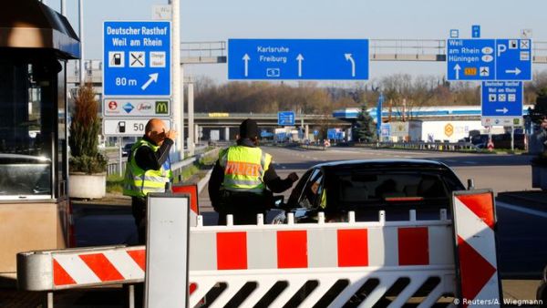 الأوساط اليمينية المتطرفة تولي اهتماما بأزمة الجائحة 