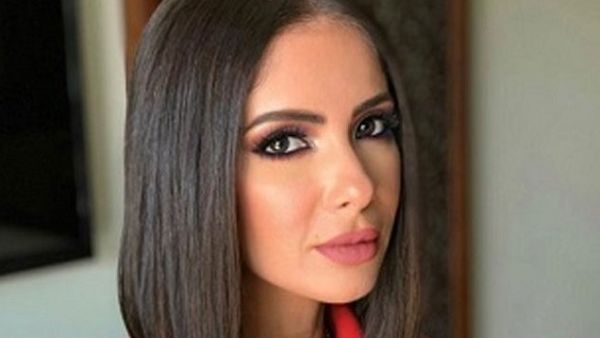 منى زكي
