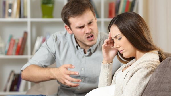 تذكّري بداية ارتباطك بزوجك، حيث كان الحب متأجّجاً في قلبك