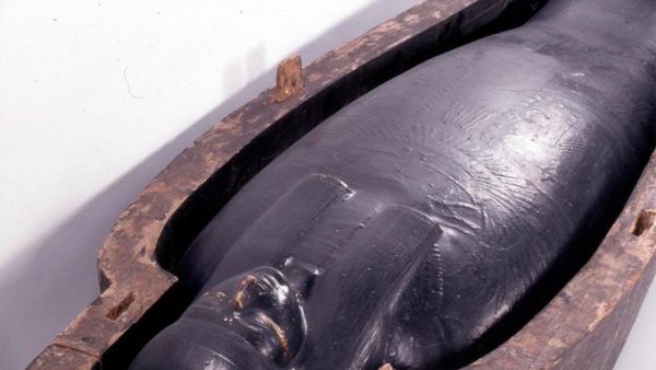 Mysterious “Black Goo” Of Egyptian Burials Demystified (Twitter)