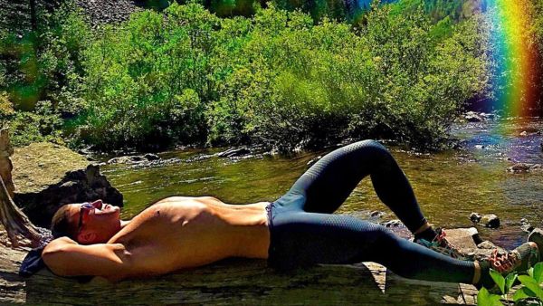 SHOCKING & DISRESPECTFUL! Omar Sharif Jr. Puts His Bare Bottom on Display to Greet Muslims for Eid