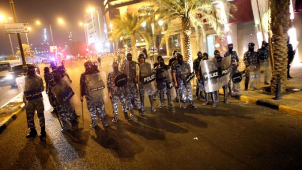 Kuwait security forces break up Egyptian worker ‘riot’ over repatriation (Twitter)