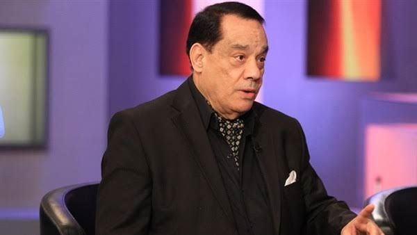 حلمي بكر تزوج من إمرأة متزوجة..وإحدى زوجاته تسببت في ضربه، وعدد زوجاته صدمة للجمهور!