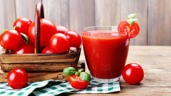 تحافظ الطماطم على صحة ونضارة البشرة وتحميها من الالتهابات 
