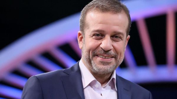 شريف منير يُطل برفقة بناته..وهذا ما وعد به المتنمرين!