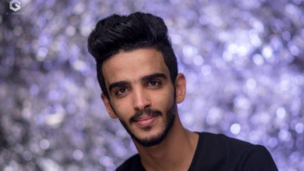  وفاة الإعلامي السعودي الشاب علي حكمي