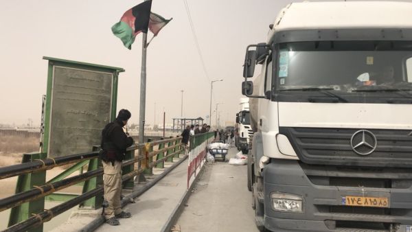 Border between Afghanistan and Iran (Twitter)