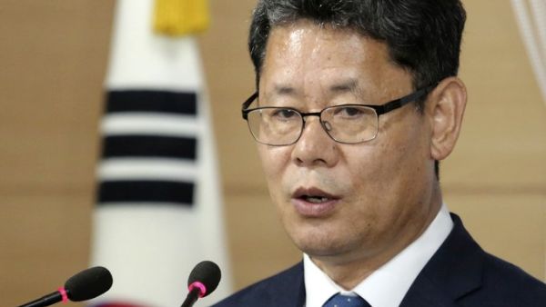 South Korea's unification minister, Kim Yeon-chul (Twitter)
