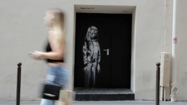 Banksy artwork (Twitter)