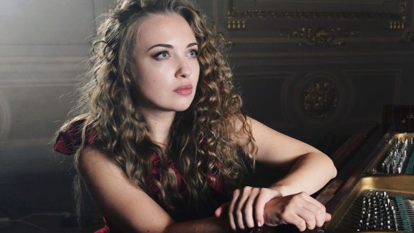 Get your fix of virtual shows online