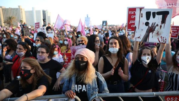 Thousands protest violence against women in Tel Aviv (Twitter)