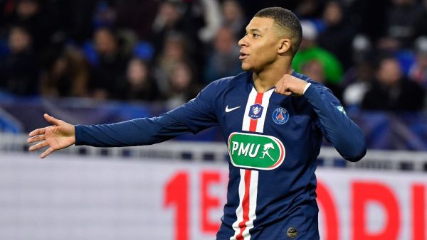 The French phenom needs to leave his home country in order to take his standing to the next level, says the Los Blancos star (Photo: AFP)