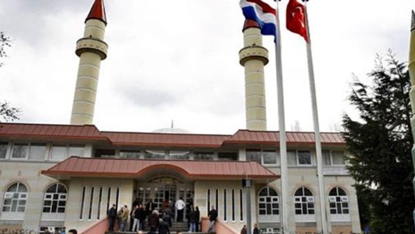 هولندا سجلت حتى اليوم 5 آلاف و956 حالة وفاة بكورونا