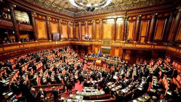 البرلمان الإيطالي