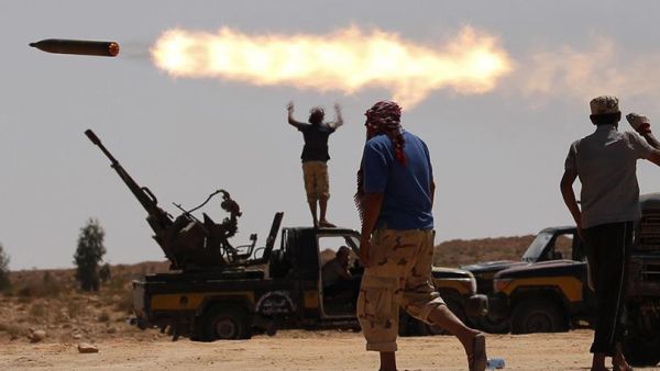 الجزائر تدعم خروج ليبيا من أزمتها بحل سياسي سلمي