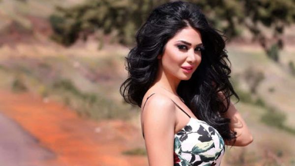دانا جبر بصور جريئة من جديد..والجمهور يعلق على التغير الملحوظ في شكلها!