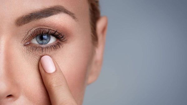  كما يساعد ترقيع الدهون أو الفيلر على استعادة الجيوب الدهنية المذابة؛