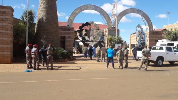 Naidoo said police also arrested over 40 suspects allegedly involved in the hostage-taking, with six currently in the hospital being treated for gunshot wounds. (Twitter)