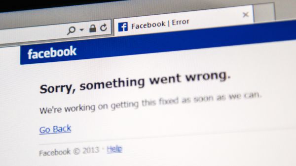 Facebook social network webpage showing "Sorry, something went wrong" as worldwide crash happened to millions of users. (Shutterstock/ File Photo) Facebook social network webpage showing "Sorry, something went wrong" as worldwide crash happened to millions of users. (Shutterstock/ File Photo)