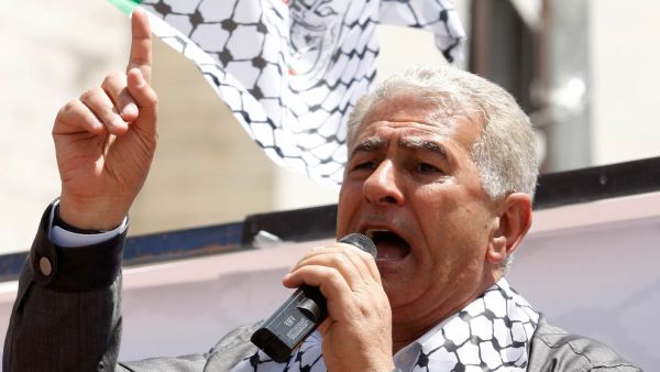  عباس زكي عضو اللجنة المركزية لحركة فتح