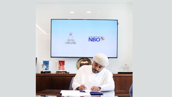 Hassan Shaban, General Manager - Chief Government Banking Officer at NBO Ministry of Education and National Bank of Oman Join Hands for First E-Library in the Sultanate