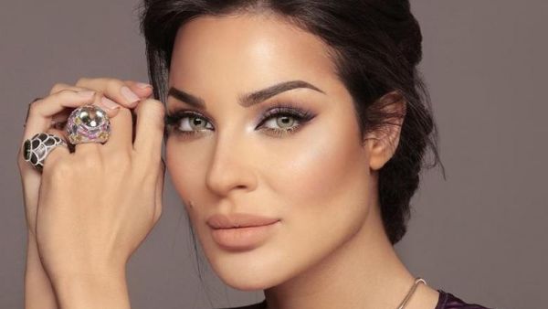 نادين نسيب نجيم بقرار نهائي من قلب المستشفى..صورة!