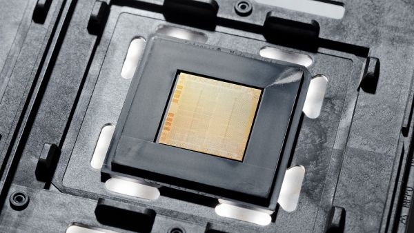 IBM POWER10 أي بي أم تكشف عن الجيل الجديد من وحدات المعالجة المركزية IBM POWER10