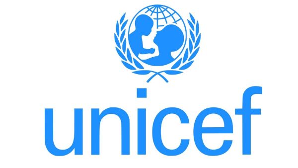 تقوم اليونيسف بالتنسيق الوثيق مع السلطات والشركاء على الأرض للاستجابة للاحتياجات، بما في ذلك العاملين في مجال الصحة وغيرهم من العاملين على الخطوط الأمامية. تعبر اليونيسف عن الحزن والصدمة بسبب انفجارات بيروت، والقلق بشأن الأطفال، كما تدعم الشركاء العاملين على الأرض
