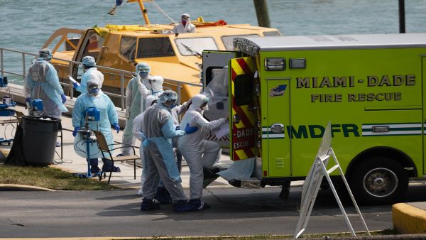 تتصدر الولايات المتحدة قائمة الدول الأكثر تضررا في العالم جراء تفشي الوباء