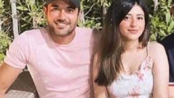 حقيقة خطوبة أحمد عز من ابنة محامي عمرو دياب