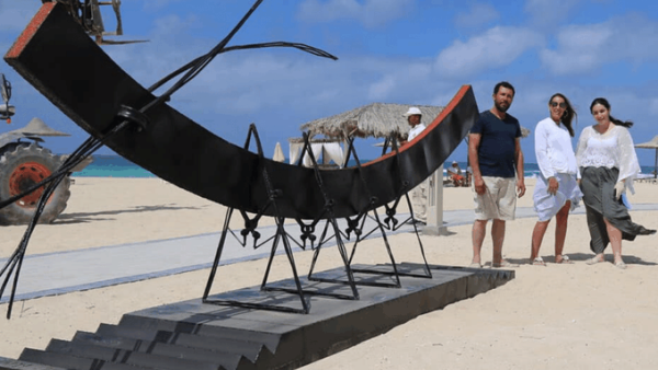 Art by the Sea: 7 Egyptian Sculptors Show Us the Beauty of Their Trade on the Shores of Almaza Bay  (Twitter)