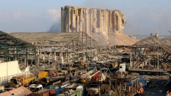 انفجار لبنان يكبد خسائر تصل ما بين 3 و 5 مليارات دولار