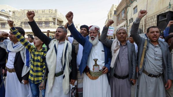Yemeni supporters of the Houthi movement chant slogans during a rally commemorating the death of Shiite Imam Zaid bin Ali in the capital Sanaa, on September 14, 2020. Mohammed HUWAIS / AFP