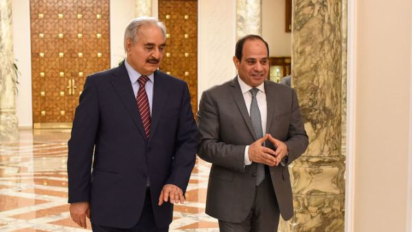 Egyptian President Abdel Fattah El-Sisi meets with military commander Khalifa Haftar (L) at the Ittihadia presidential Palace in the capital Cairo on May 9, 2019. (AFP/HO/Egyptian presidency)