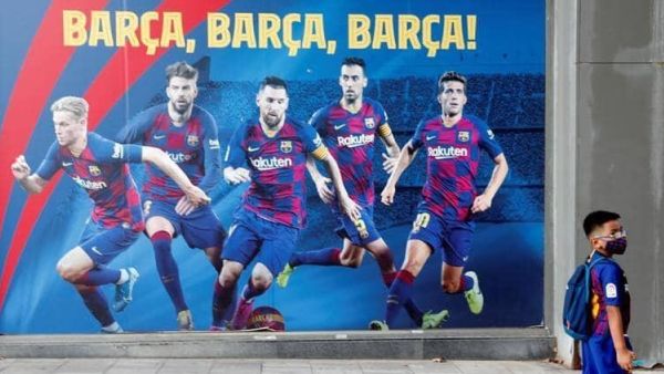 هل سيتعاقد برشلونة مع لاوتارو؟