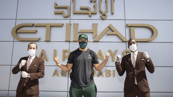 الاتحاد للطيران ترحّب بعودة نجوم "UFC" إلى جزيرة النزال