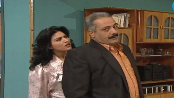صورة رومانسية يعود عمرها لأكثر من 17 عاماً من حفل زفاف أيمن زيدان ونورمان أسعد!