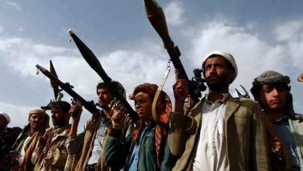 Houthi rebels gather on the outskirts of Sanaa in June 2016 (AFP)