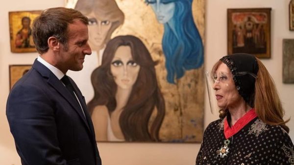 Face Mask and Social Distancing! First Pictures of Fairuz Receiving an Honor From Emmanuel Macron