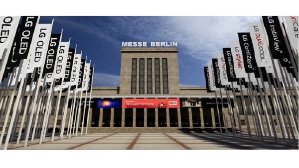 LG Virtual Exhibition Opens To Virtual Applause