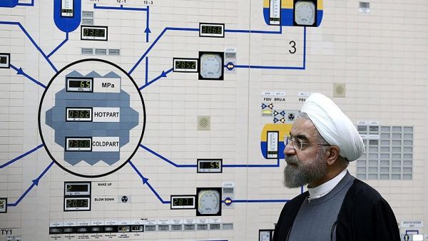 Iranian President Hassan Rouhani visits the control room of the Bushehr nuclear power plant in the Gulf port city of Bushehr. (File photo: AFP)