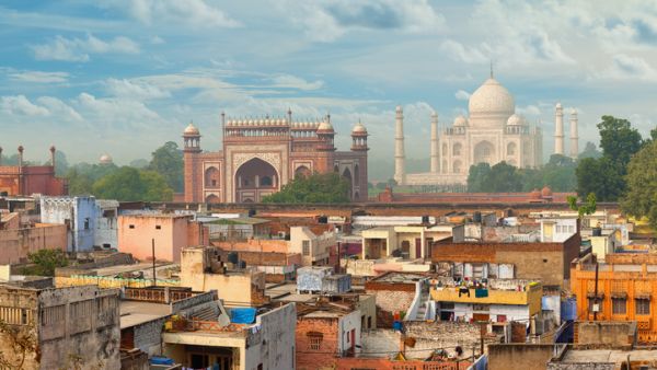 Panorama of Agra city, India  (Shutterstock)	